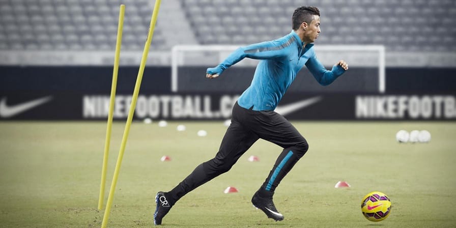 Hình ảnh thương hiệu 2 FreshBrand RONALDO HINH ANH THUONG HIEU NIKE