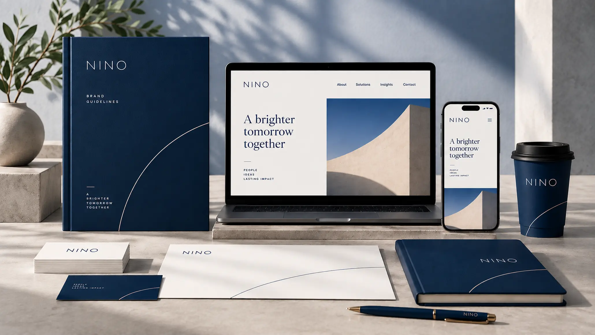 Hệ thống nhận diện thương hiệu tinh giản với logo, typography và các điểm chạm được tổ chức nhất quán.